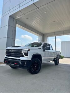 2025 Chevrolet Silverado 2500 HD Crew Cab · LT Pickup 4D 6 1/2 ft