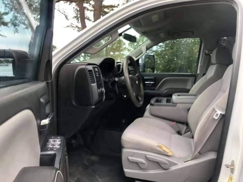 
								2015 chevy Silverado 2500 full									