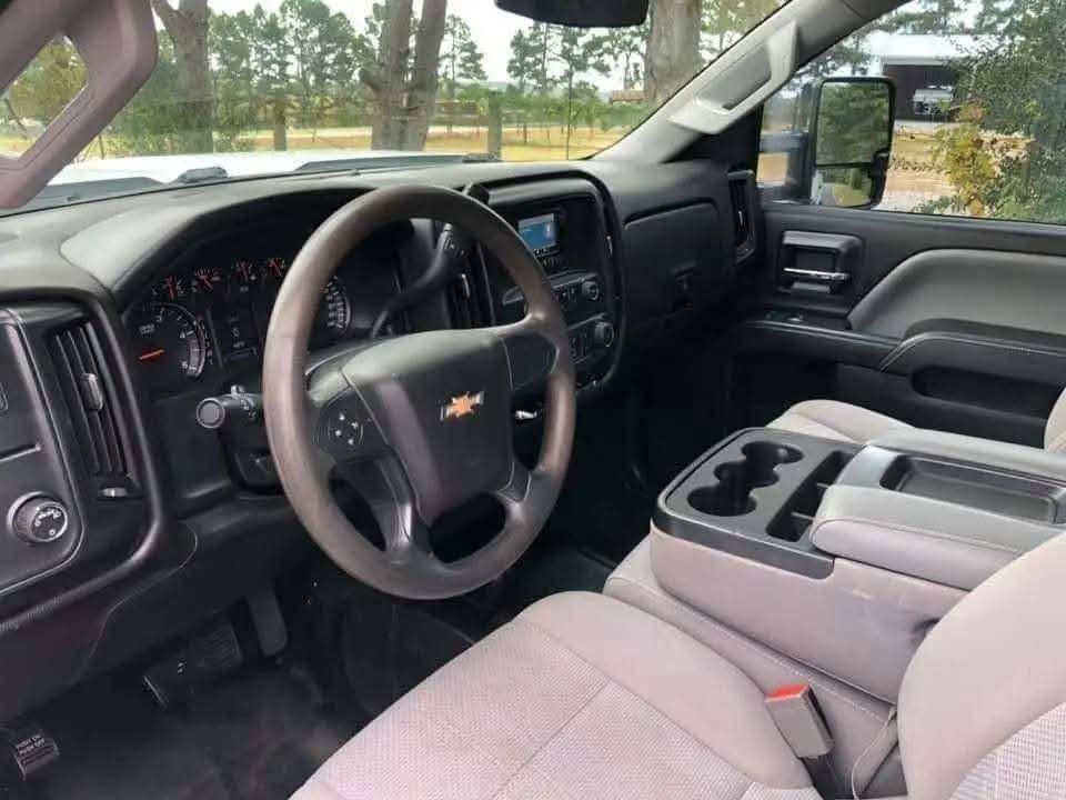 
								2015 chevy Silverado 2500 full									