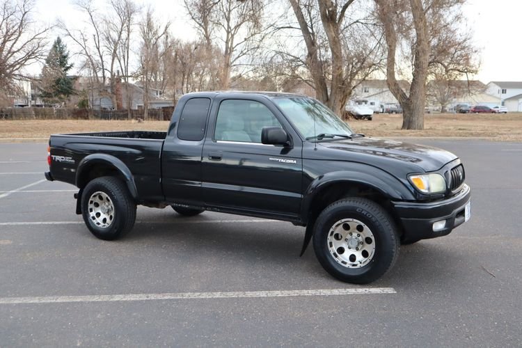 
								2004 Toyota Tacoma preRunner full									