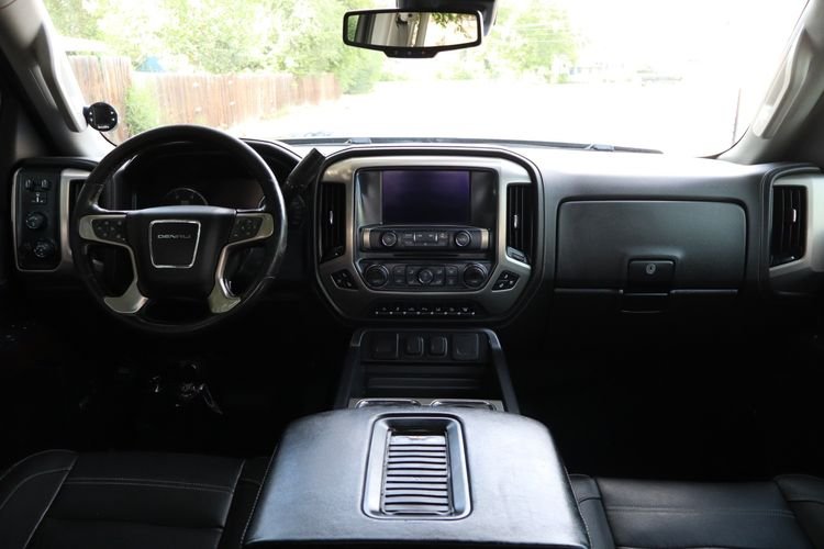 
								2019 GMC sierra 2500HD Denali full									