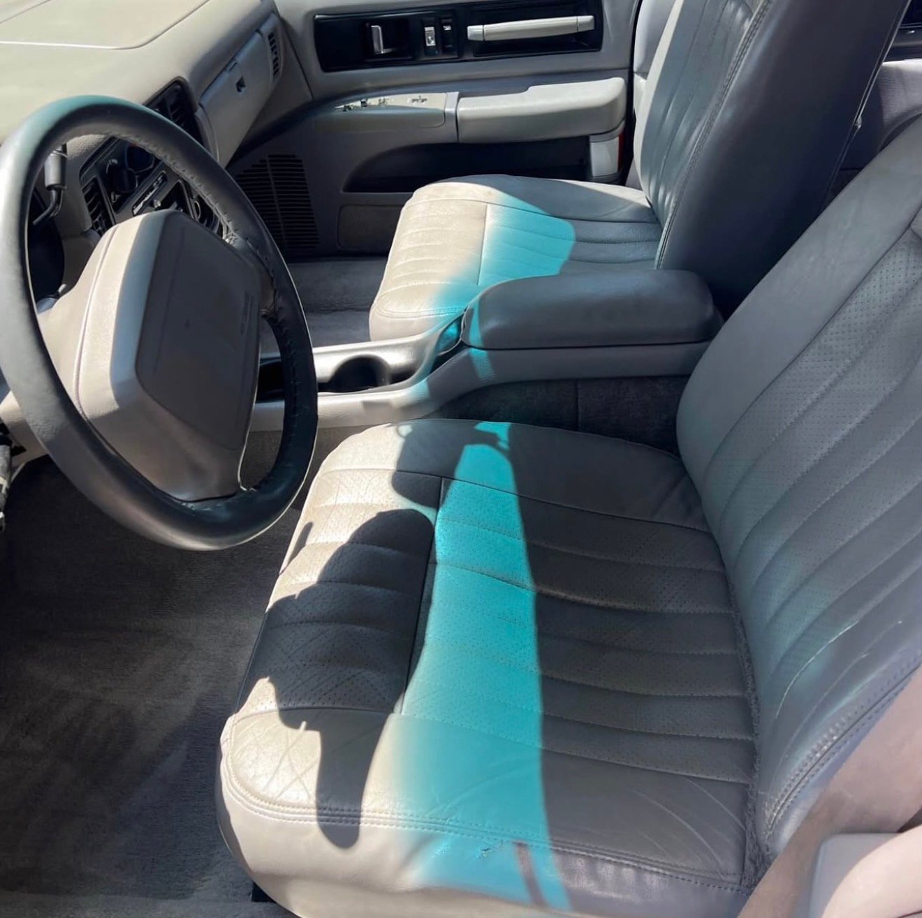 
								1996 Chevrolet impala SS sedan full									