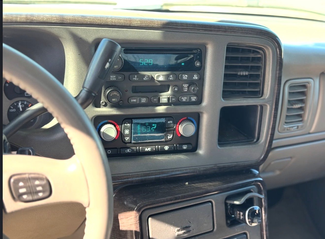 
								2005 GMC sierra Denali full									
