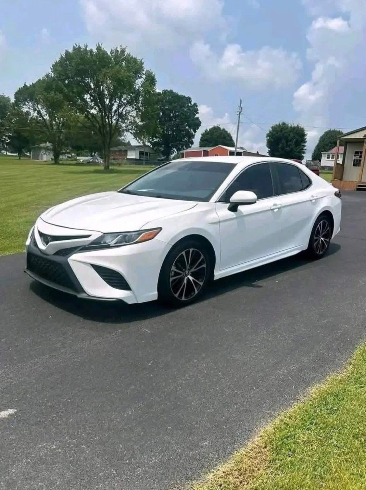 
								2019 Toyota Camry SE full									