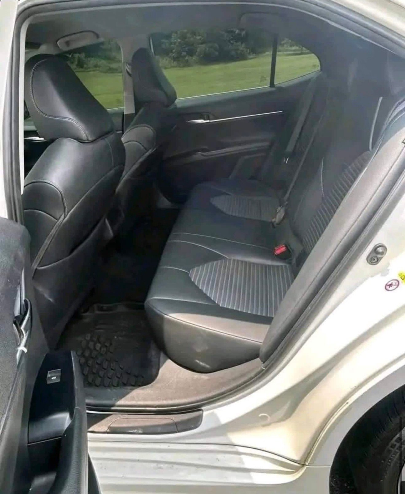 
								2019 Toyota Camry SE full									