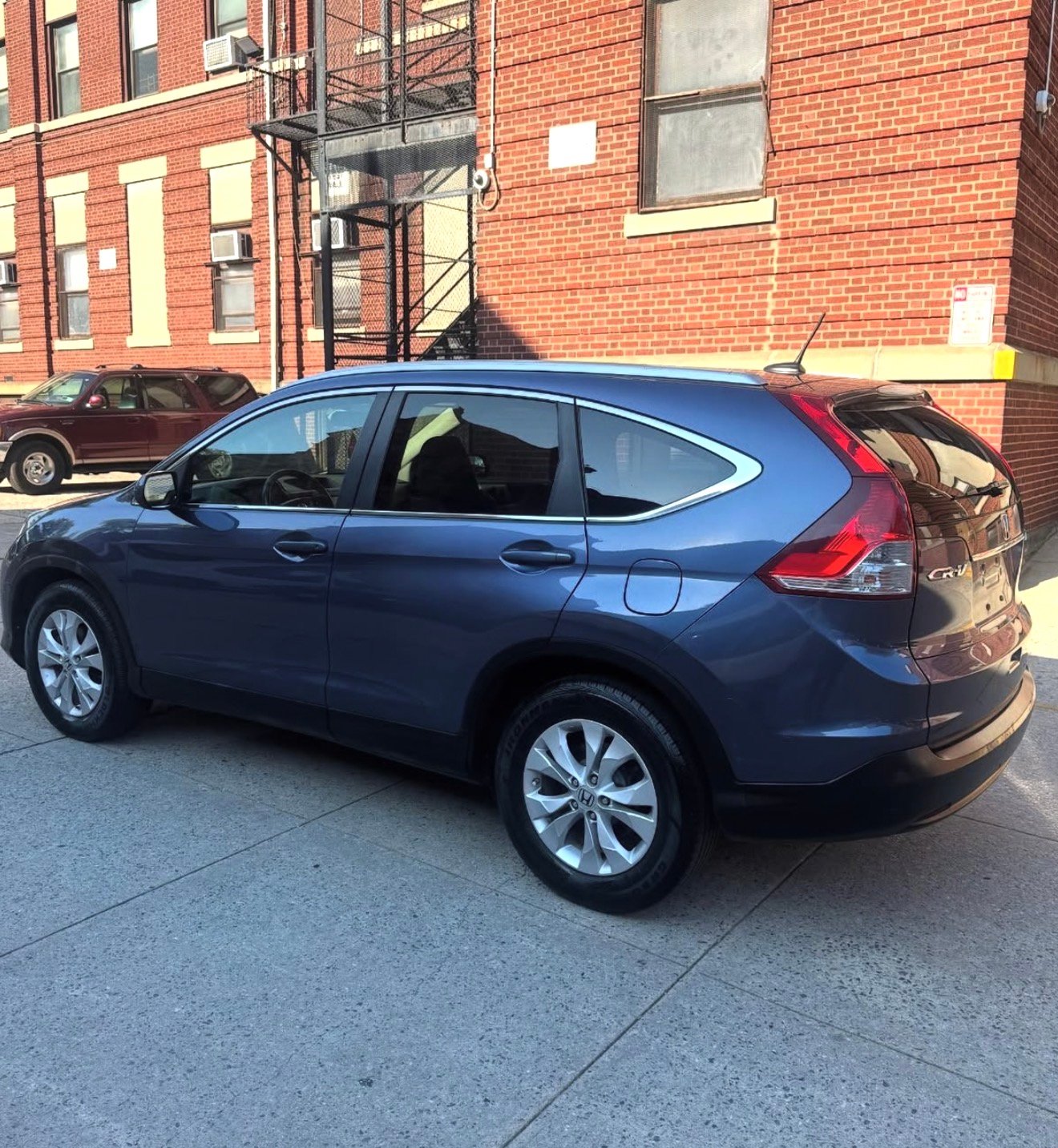 
								2013 Honda CRV EX-L full									