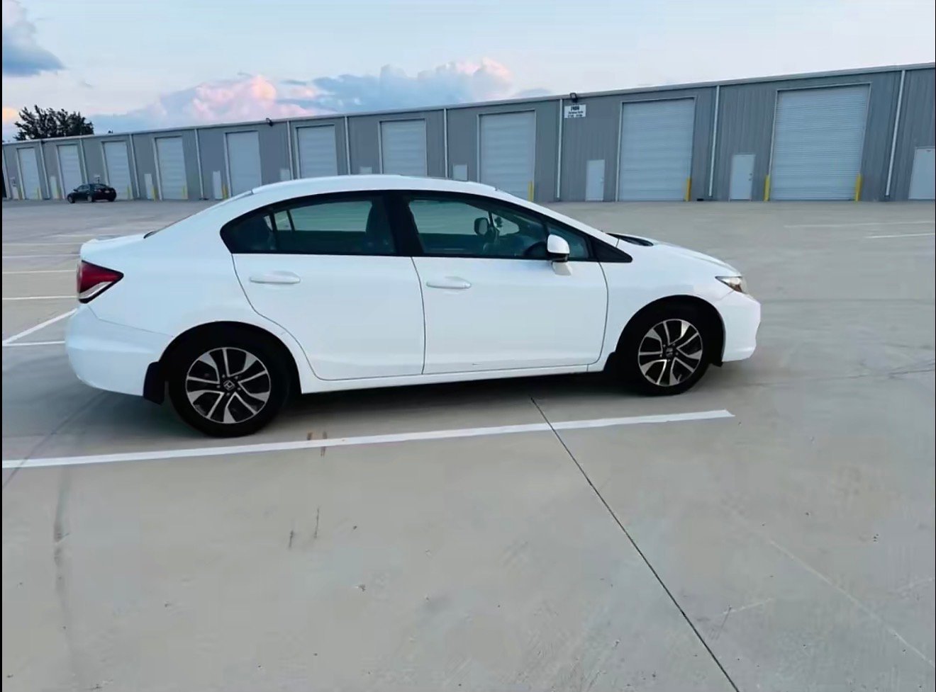 
								2013 Honda Civic • EX-L Sedan 4D full									