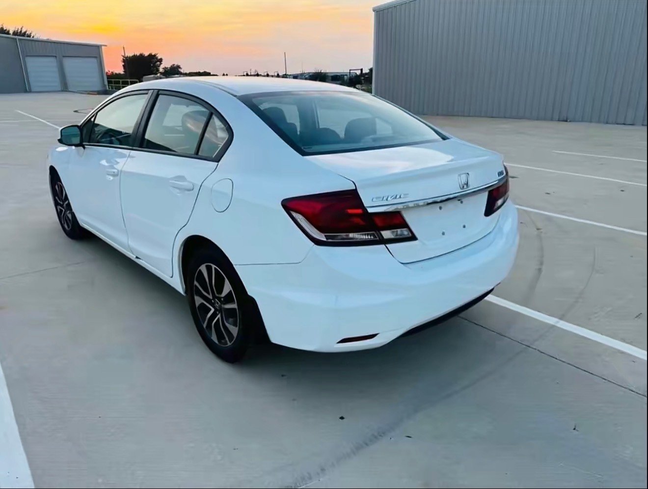 
								2013 Honda Civic • EX-L Sedan 4D full									