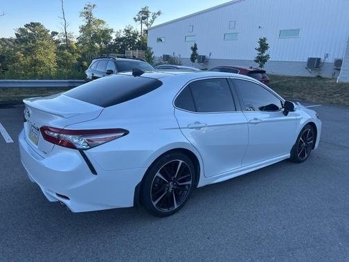 
								2018 Toyota Camry XSE full									