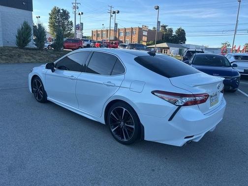 
								2018 Toyota Camry XSE full									
