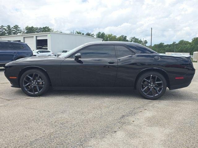 
								2023 Dodge Challenger SXT full									