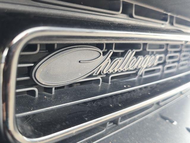 
								2023 Dodge Challenger SXT full									