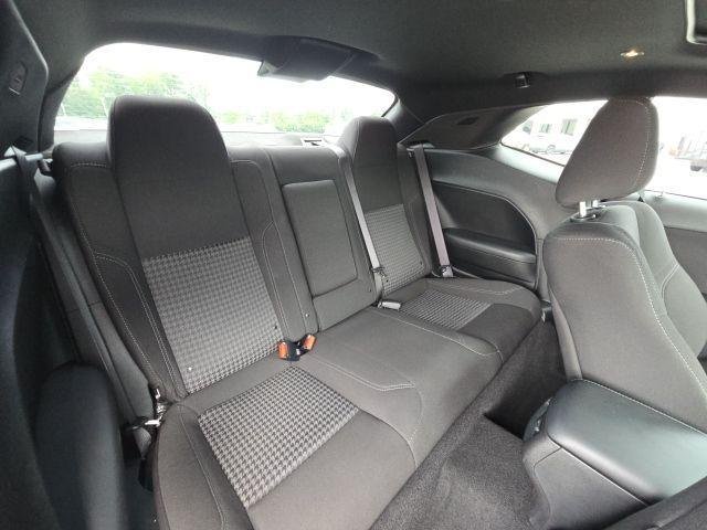 
								2023 Dodge Challenger SXT full									