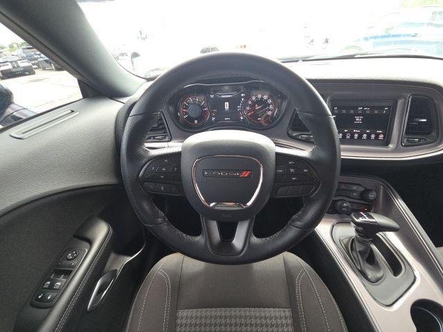 
								2023 Dodge Challenger SXT full									