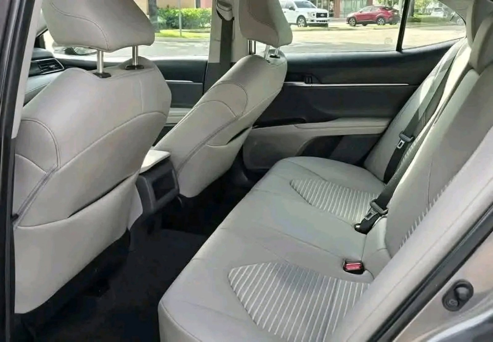 
								Toyota Camry 2023 full									