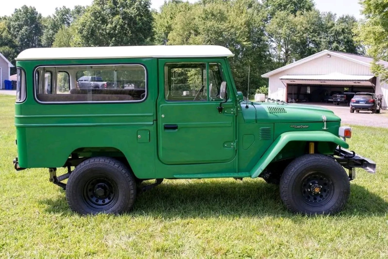 
								1974 Toyota Land Cruiser full									