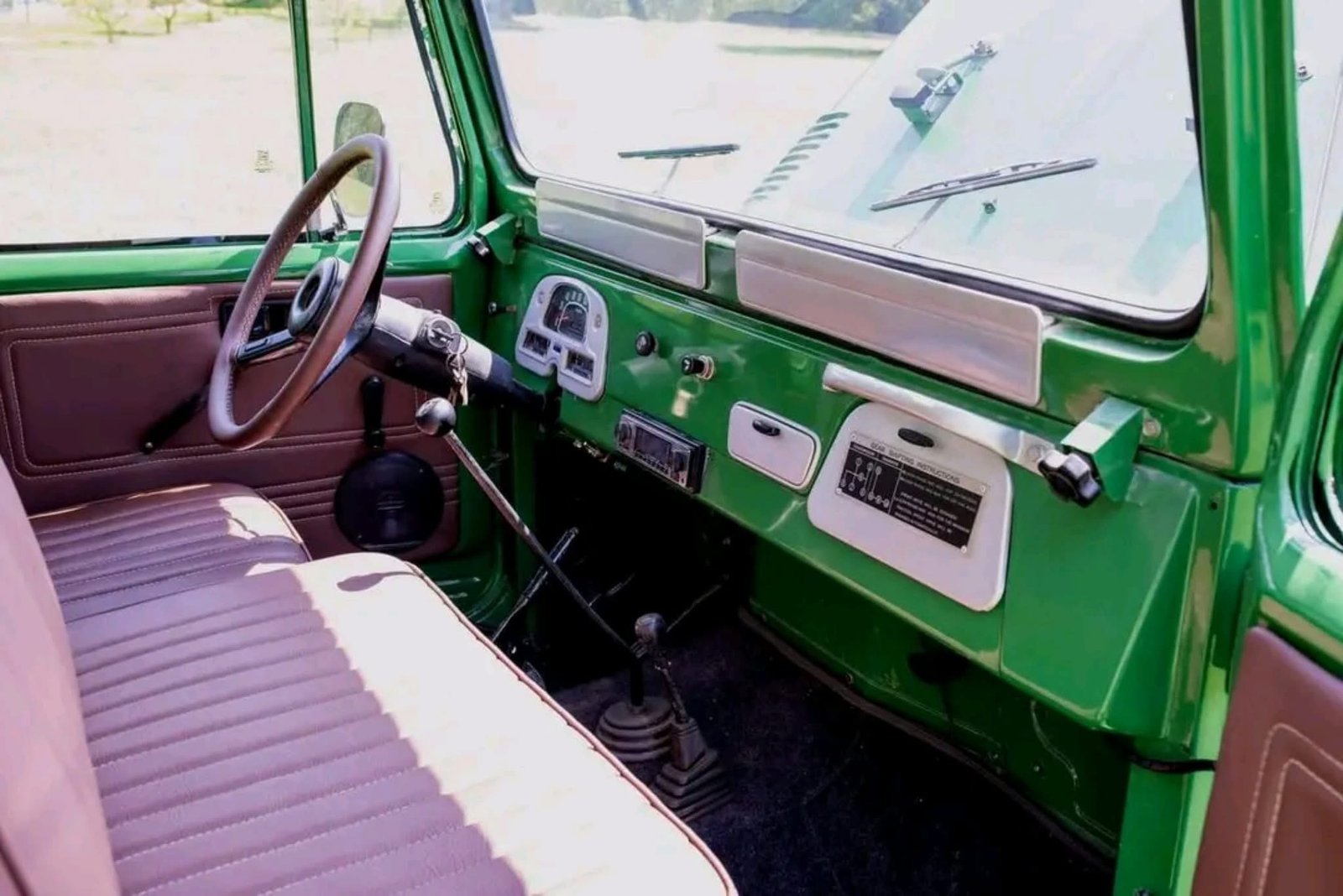 
								1974 Toyota Land Cruiser full									