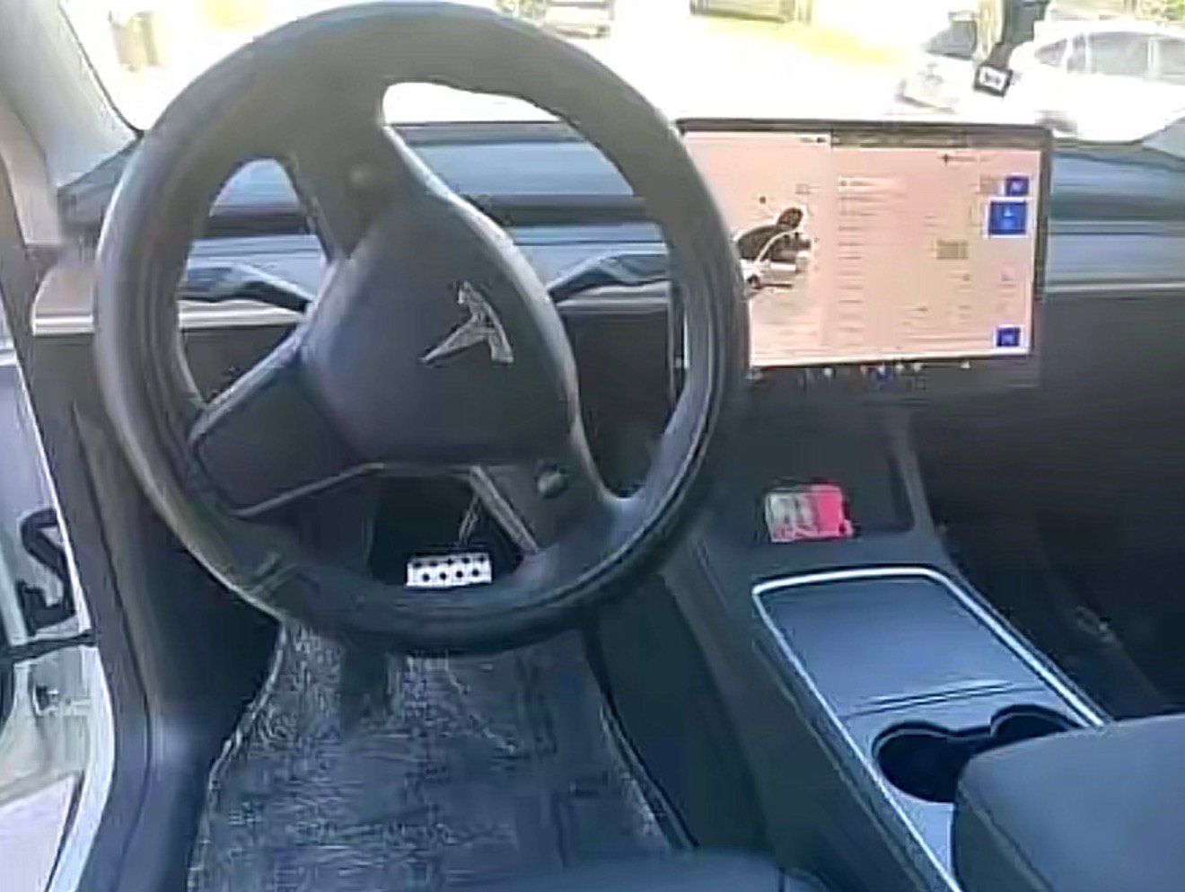 
								2024 Tesla Model Y Long Range AWD full									