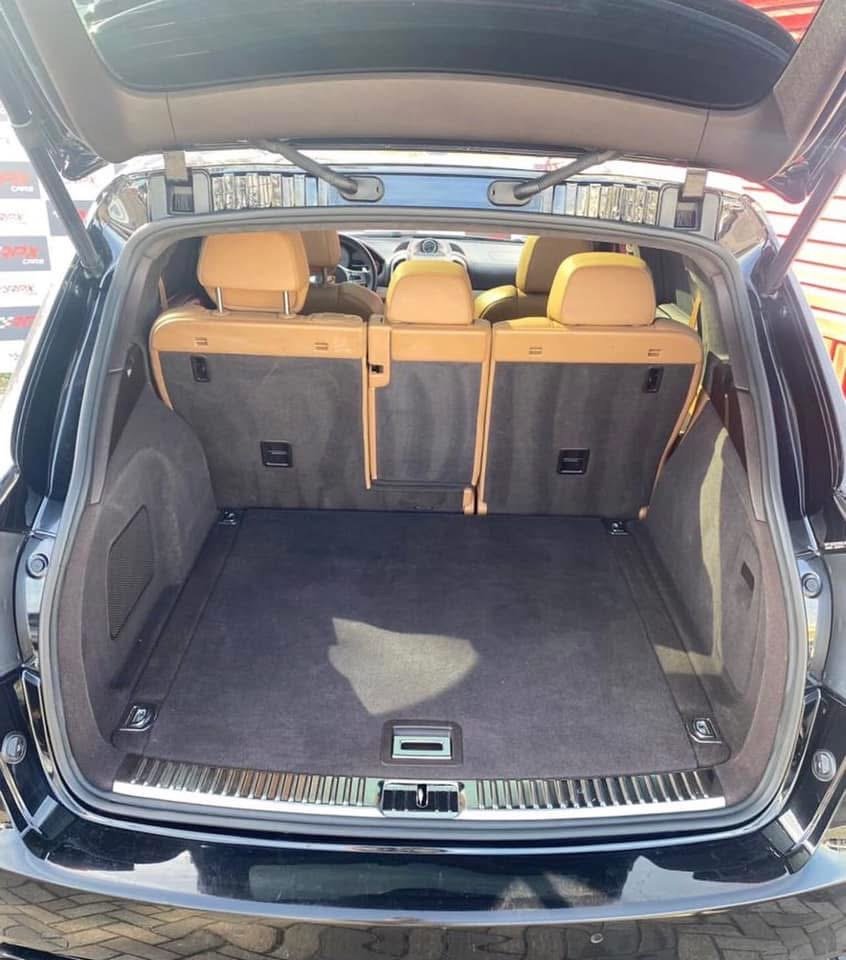 
								2013 porche Cayenne GTS full									