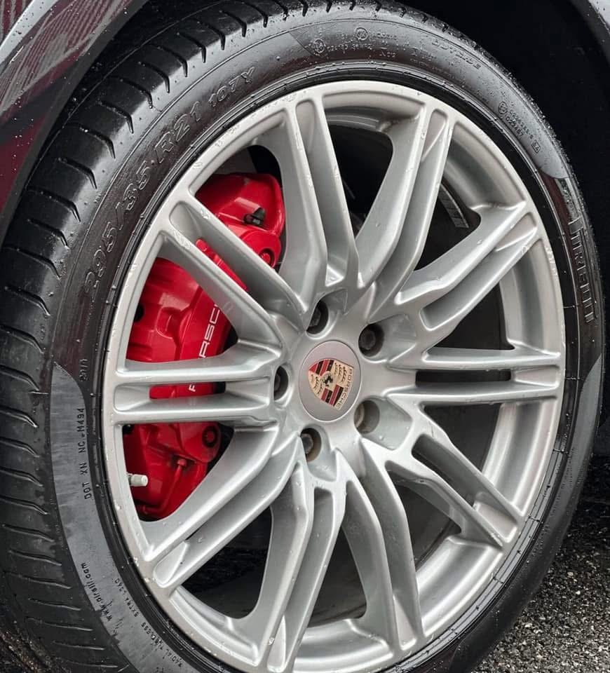 
								2013 porche Cayenne GTS full									