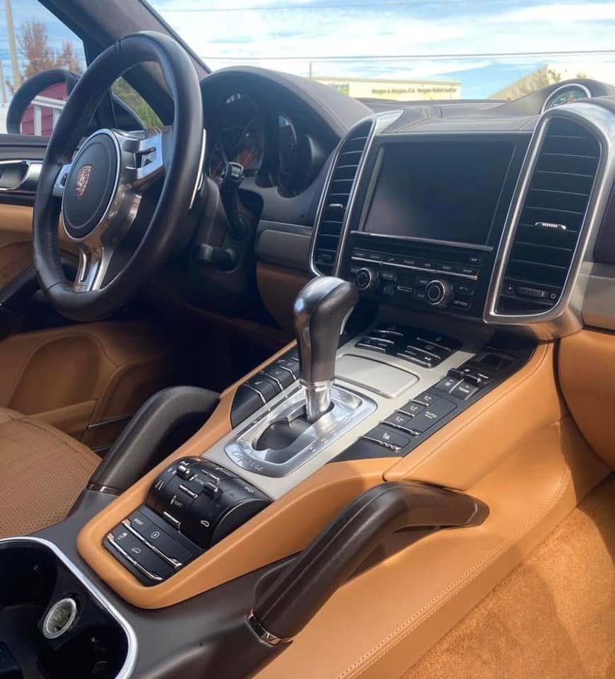
								2013 porche Cayenne GTS full									