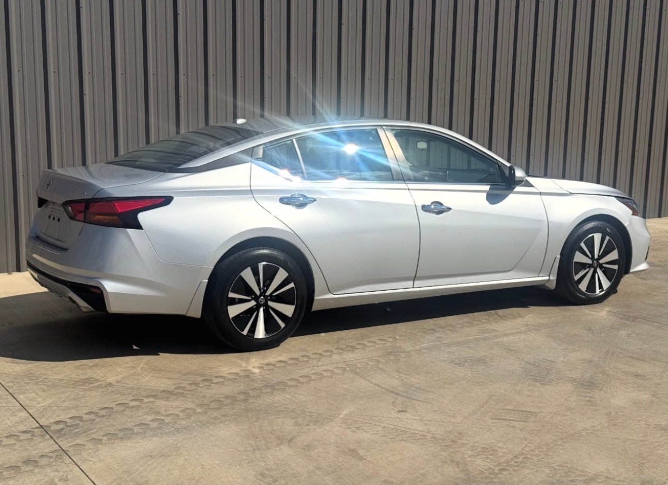 
								2022 Nissan Altima full									