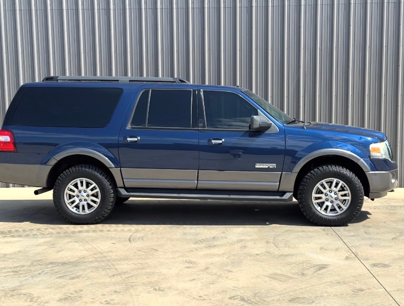 
								2007 Ford Expedition XL full									