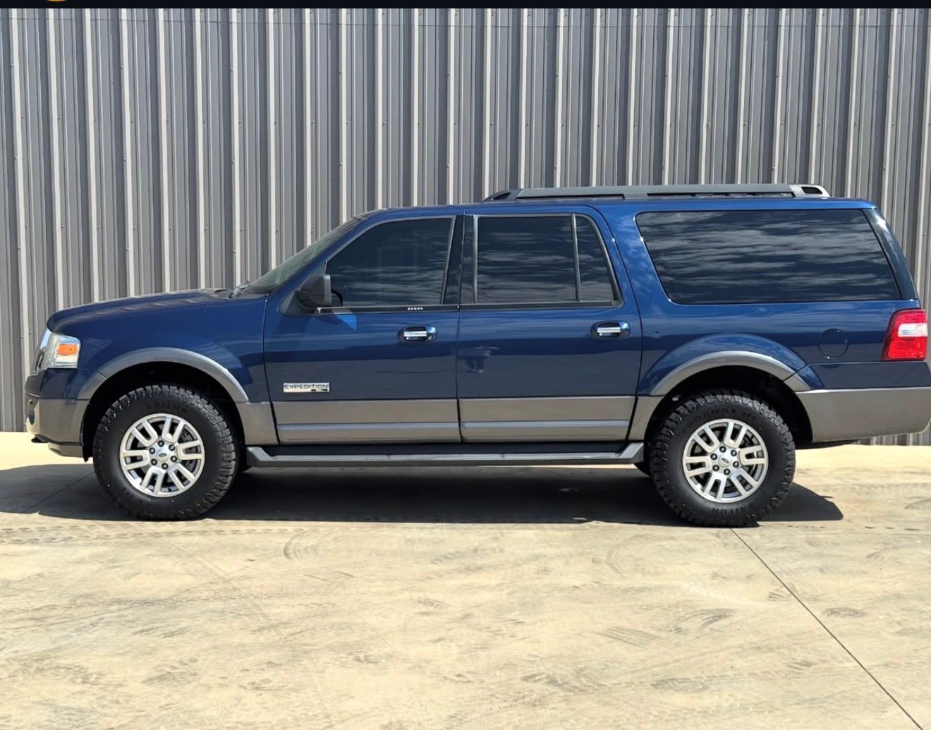 
								2007 Ford Expedition XL full									