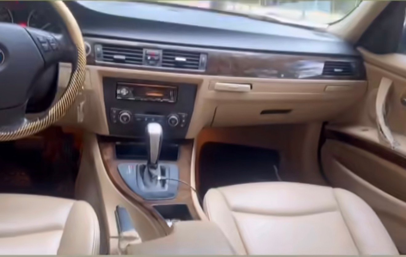 
								BMW 328i 2012 full									