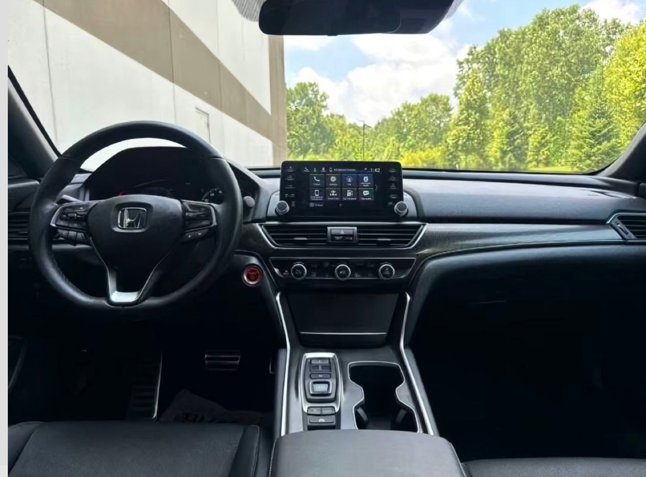 
								2022 Honda Accord Hybrid Sport full									