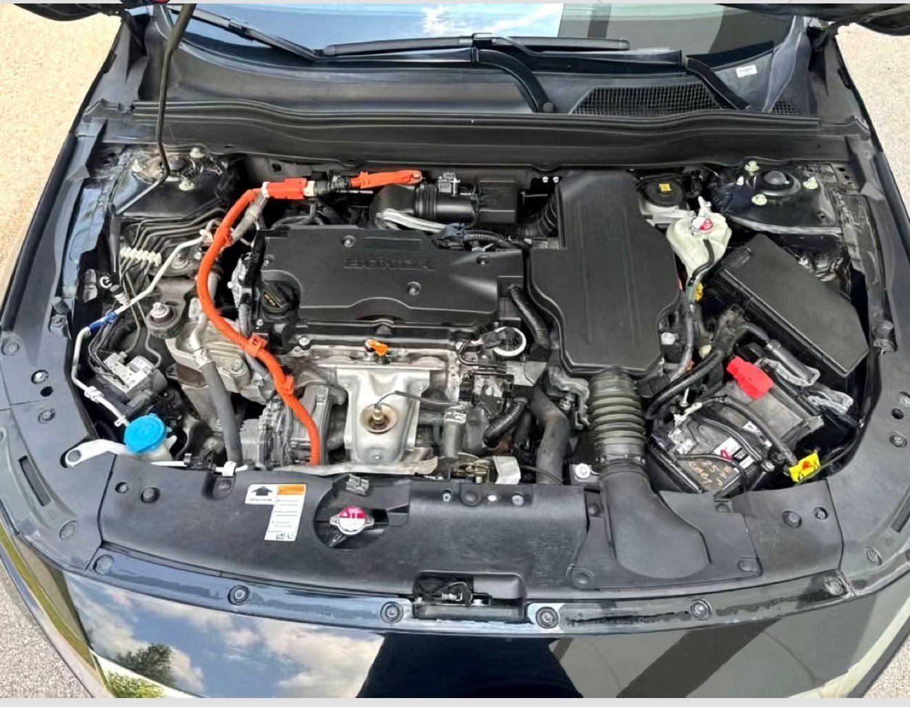 
								2022 Honda Accord Hybrid Sport full									