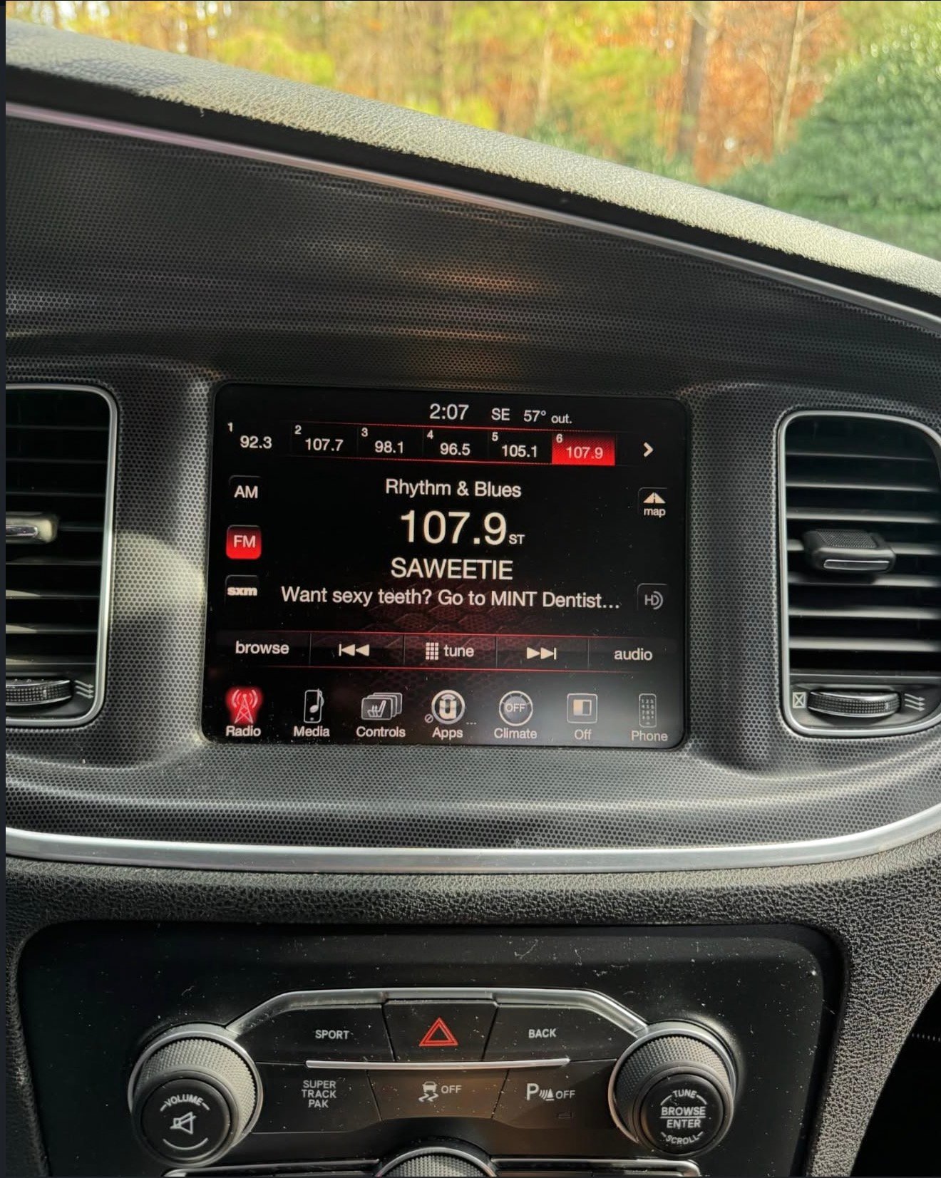 
								2016 Dodge Charger R/T full									