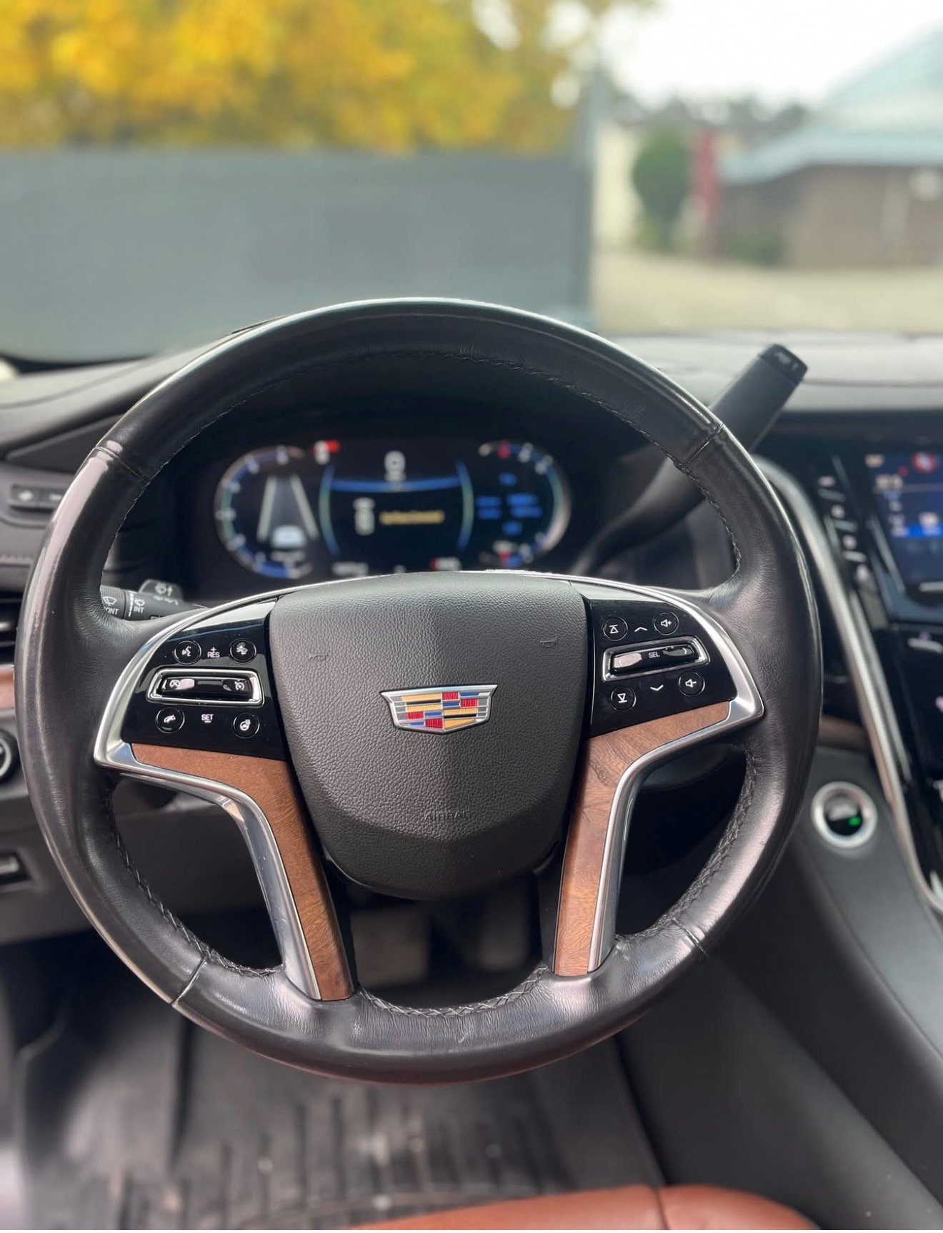 
								2020 Cadillac Escalade ESV full									
