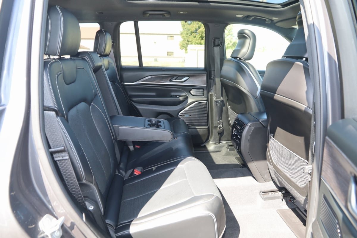 
								2021 jeep grand Cherokee L full									